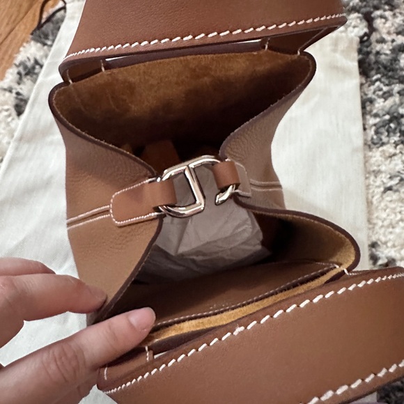 AUTHENTIC BNWT Hermès In-The-Loop 18 – Gold Clemence Leather - Picture 14 of 17